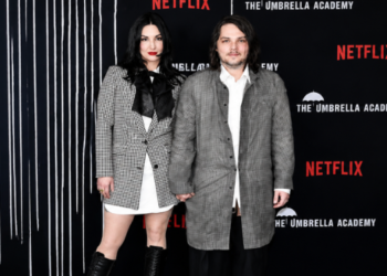 gerard way wife